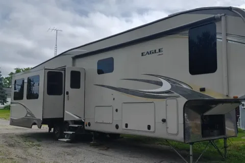 Nate's Jayco Eagle 355mbqs Fifth Wheel