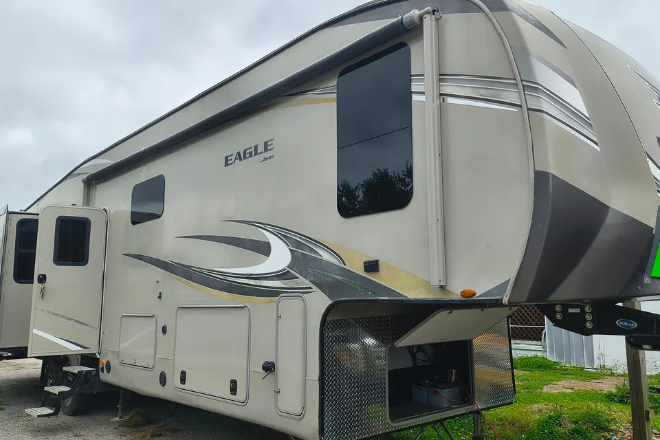 Nate's Jayco Eagle 355mbqs Fifth Wheel