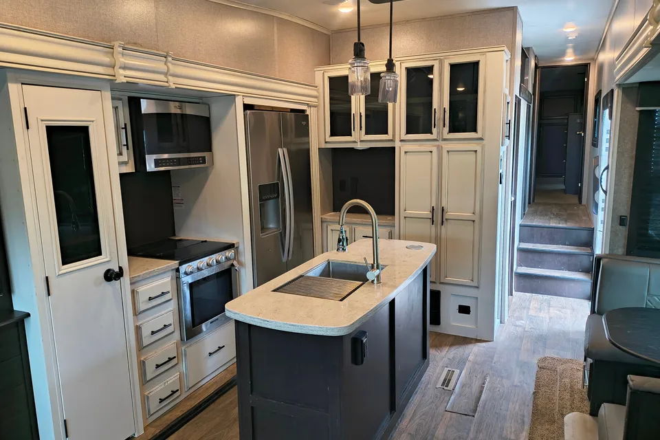 Nate's Jayco Eagle 355mbqs Fifth Wheel