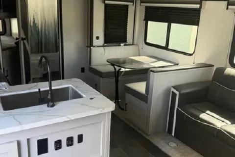 Glamp More, Worry Less - Mallard IDM26 Travel Trailer