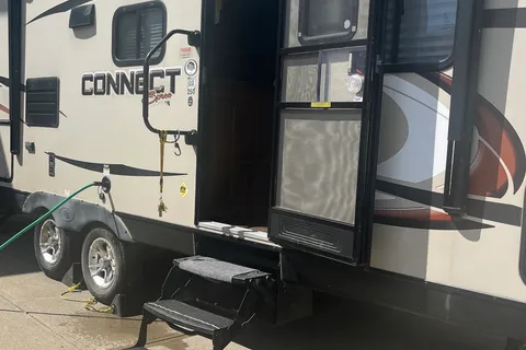Marie's Connect Spree Connect 250 BHS 29 Travel Trailer