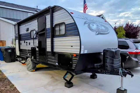 Paul's Wolf Pup 17jg Travel Trailer