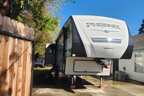 2019 Shasta Bunkhouse w/ fireplace