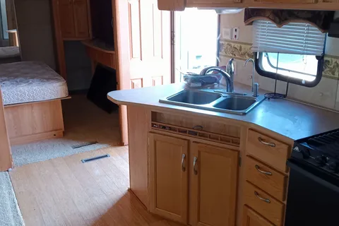 matthew's SunnyBrook Brookside Fifth Wheel