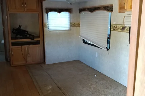 matthew's SunnyBrook Brookside Fifth Wheel