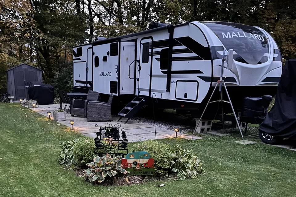 Junior's Heartland Mallard Travel Trailer
