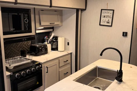 Junior's Heartland Mallard Travel Trailer