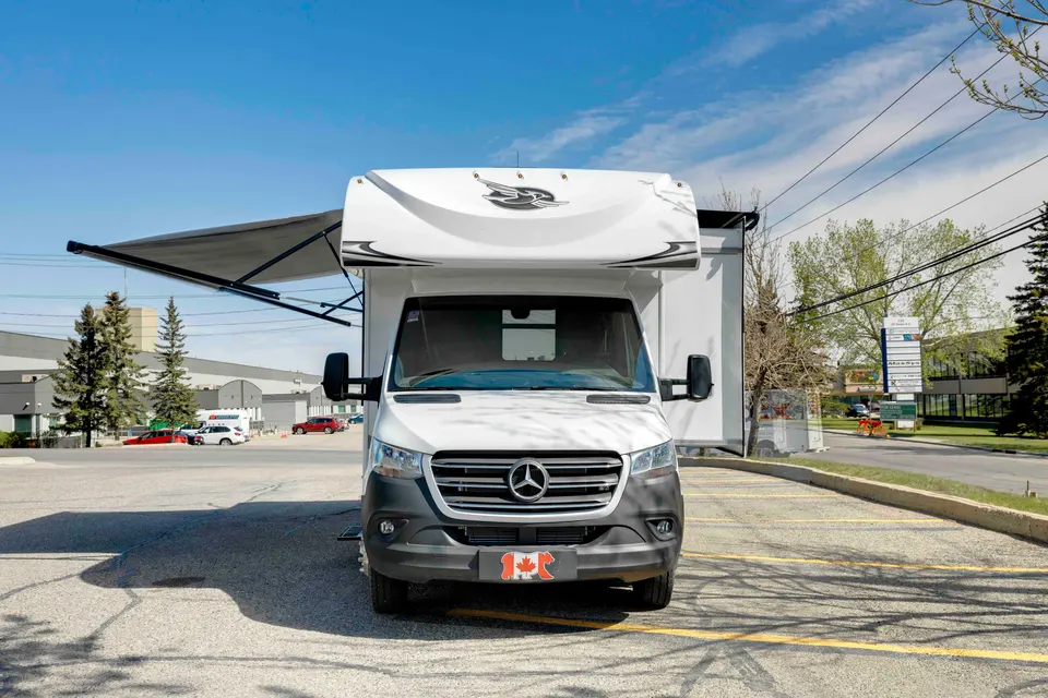 Snowbird Special — Take Our 22 Jayco Melbourne 24L South for the Whole Month Rate