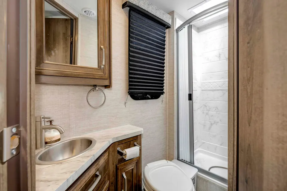 Snowbird Special — Take Our 22 Jayco Melbourne 24L South for the Whole Month Rate