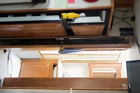 carlos's Komfort 25ft Travel Trailer
