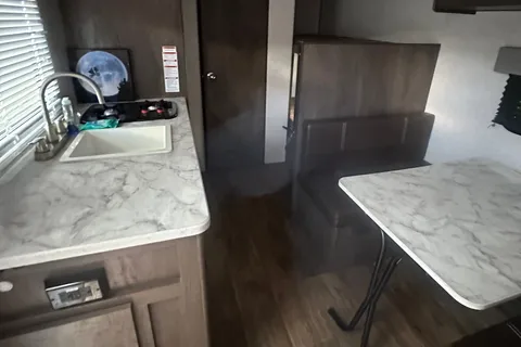 Petey's Coleman lantern 17b Travel Trailer
