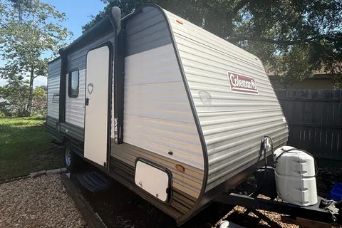 Petey's Coleman lantern 17b Travel Trailer