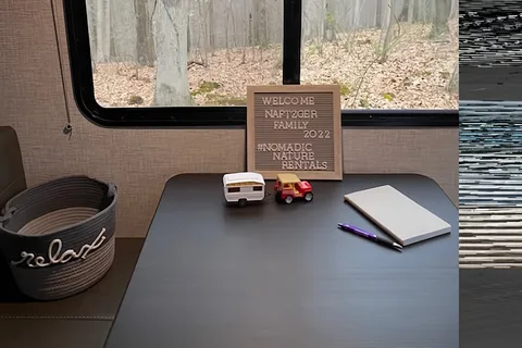 Nomadic Nature Rentals w luxury amenities (OG)