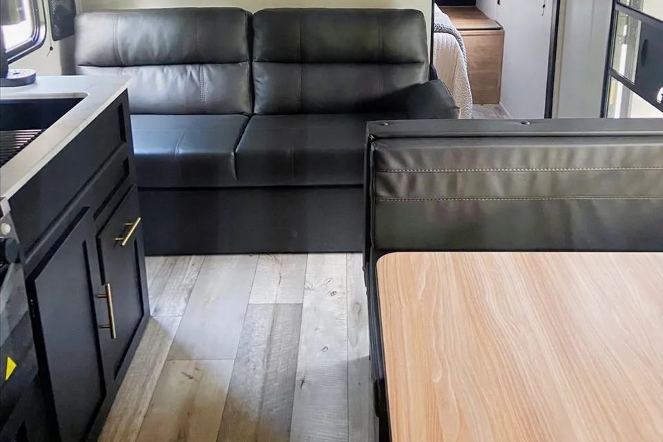 Family friendly 2023 Keystone Springdale Travel Trailer