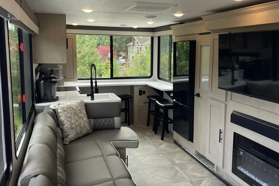 Rv retreat