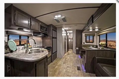 Crossroads Sunset 289 QB Travel Trailer