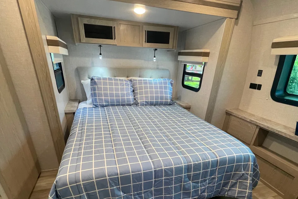 Diego's Dream Rockwood Ultra Lite 2911 BS Travel Trailer