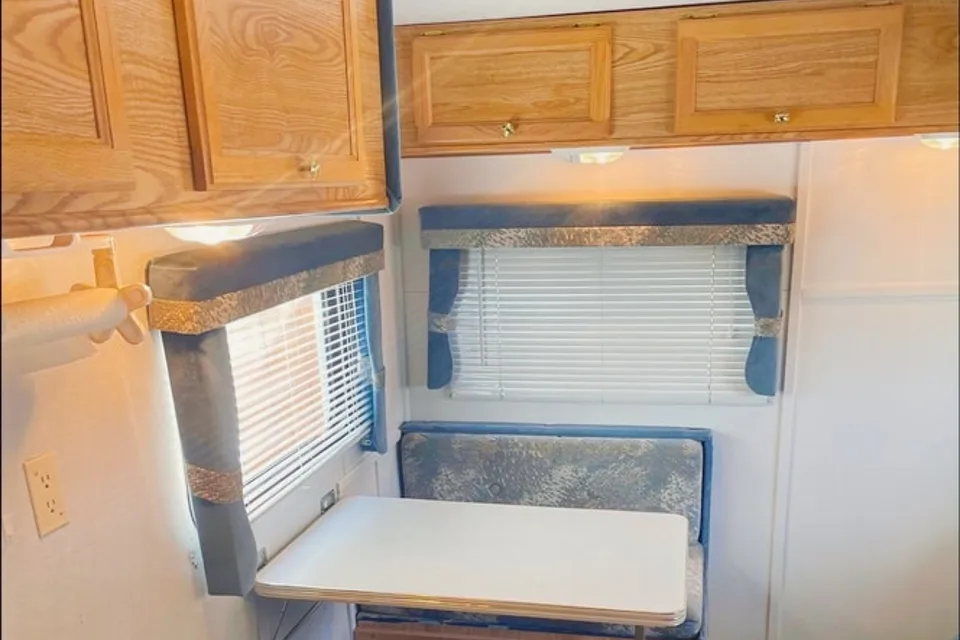 Reg's Glide Lite Fifth Wheel
