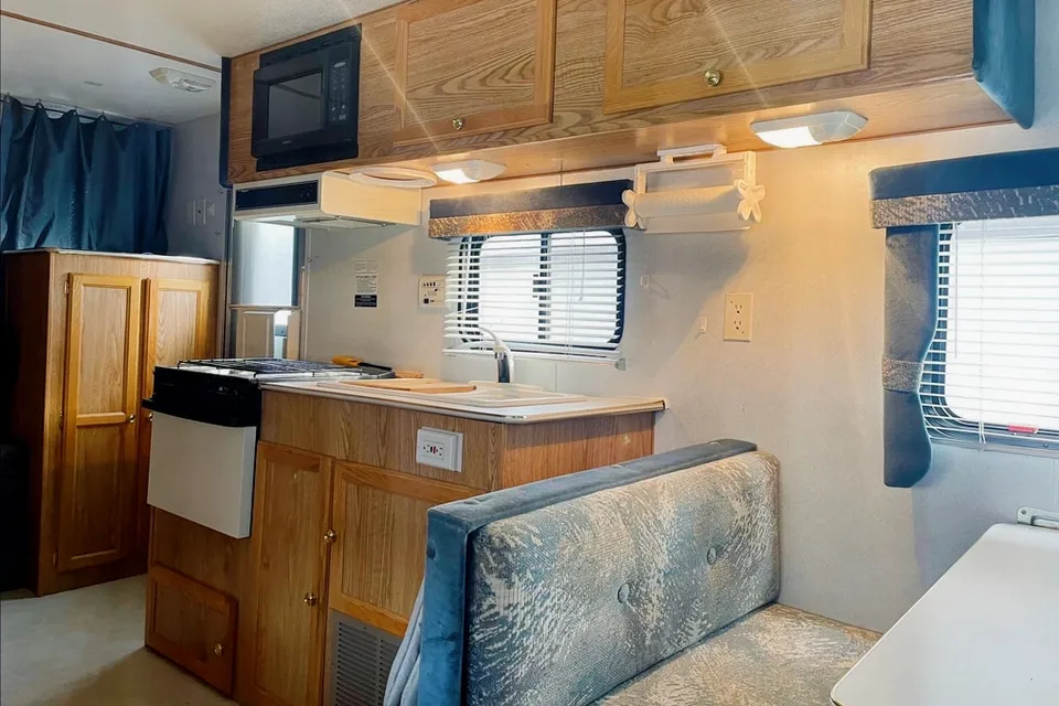 Reg's Glide Lite Fifth Wheel