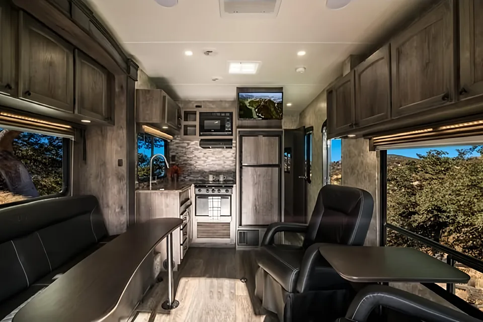 [17] Stress Free RV - Toy Hauler Eclipse Attitude 27SA