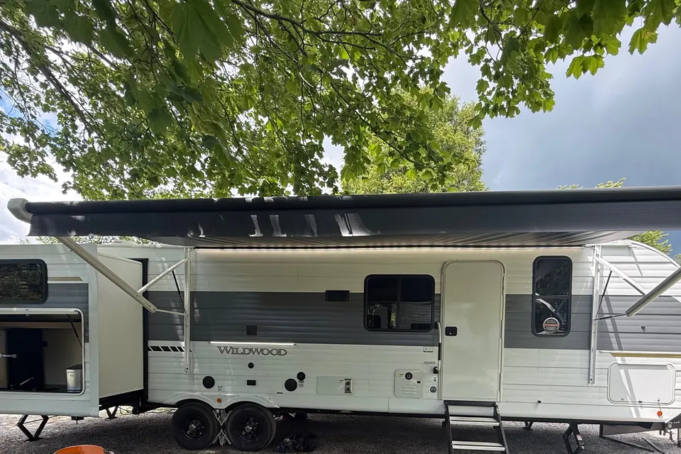 2026 Luxury Wildwood - Massive Kids' Bunkhouse Suite & Outdoor Kitchen - Delivery Only!