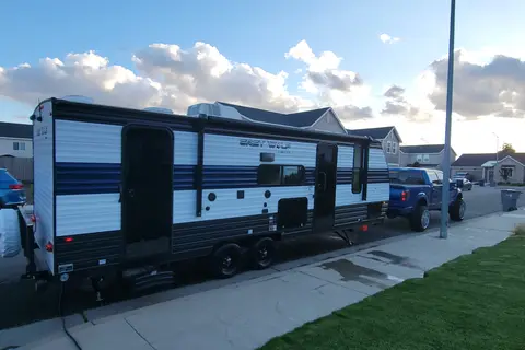 Martin's Forest River Grey wolf 23dbh Travel Trailer