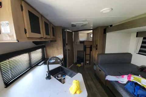Martin's Forest River Grey wolf 23dbh Travel Trailer
