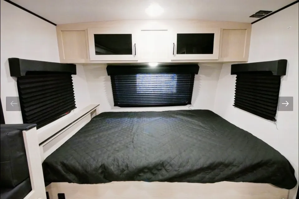 Family Traveler - Coachmen Apex Nano 194 BHS Travel Trailer