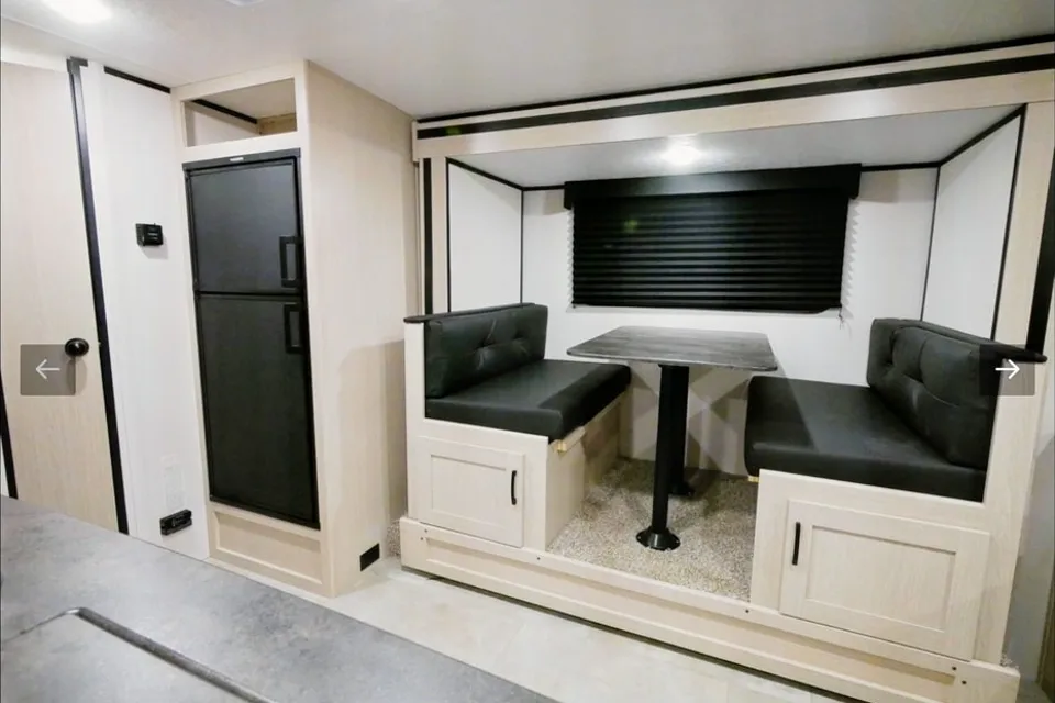 Family Traveler - Coachmen Apex Nano 194 BHS Travel Trailer