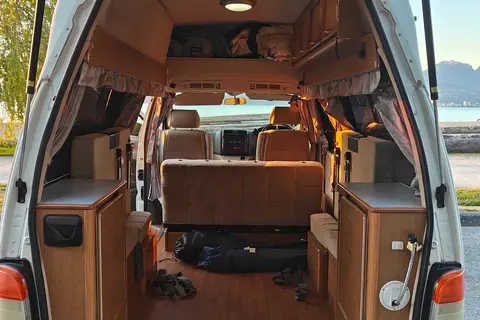 HiAce Ventura