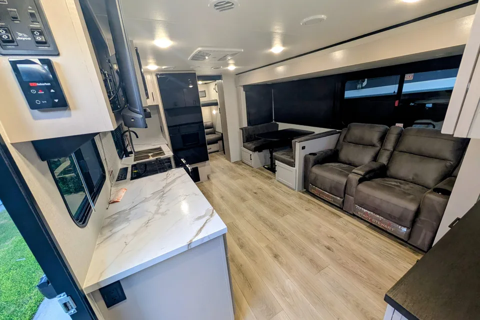 Bunkhouse Bliss | Private Kids’ Room & Outdoor Kitchen