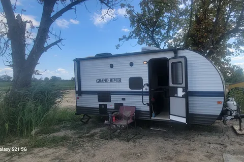 ♡♡Rolling Retreat♡♡  Grand River 19BH Travel Trailer**