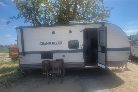 ♡♡Rolling Retreat♡♡  Grand River 19BH Travel Trailer**