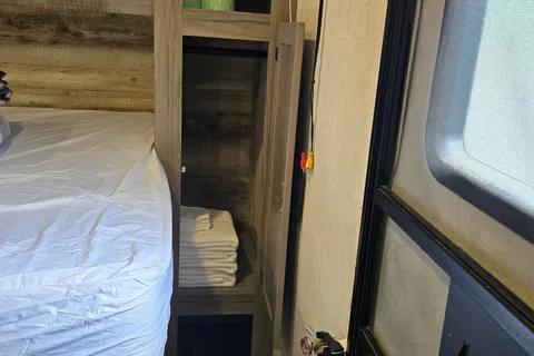 ♡♡Rolling Retreat♡♡  Grand River 19BH Travel Trailer**
