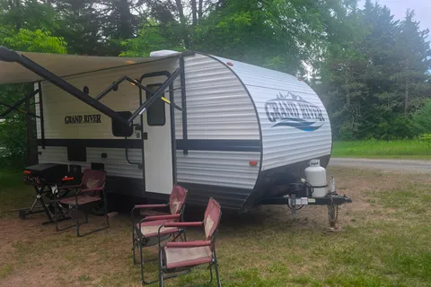 ♡♡Rolling Retreat♡♡  Grand River 19BH Travel Trailer**