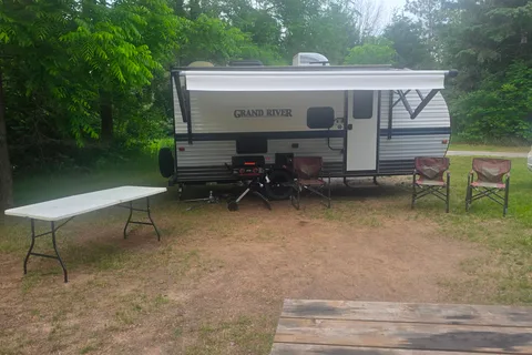 ♡♡Rolling Retreat♡♡  Grand River 19BH Travel Trailer**