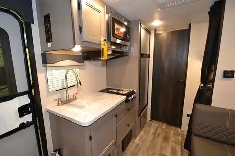 Jessie's Starcraft Travel Trailer