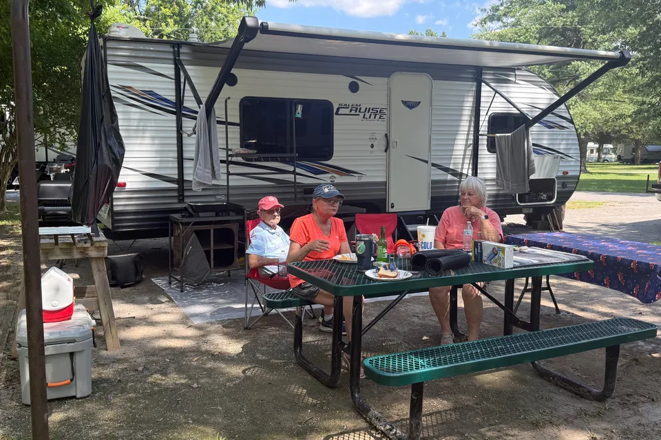 Travelbug adventures - Forest River Salem ultra lite