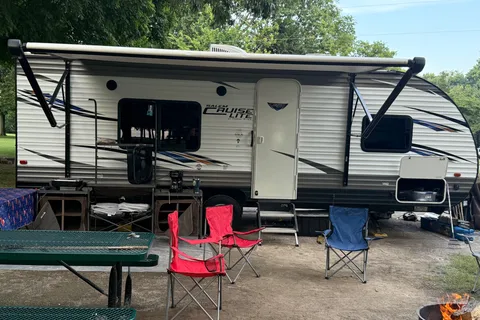 Travelbug adventures - Forest River Salem ultra lite