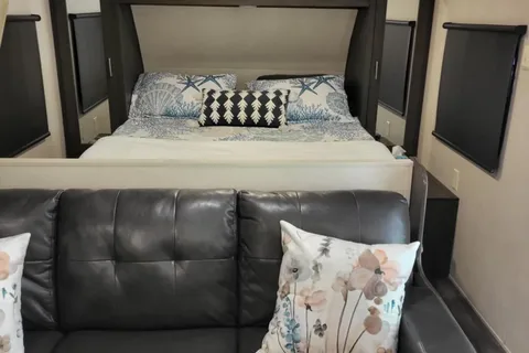 Travelbug adventures - Forest River Salem ultra lite