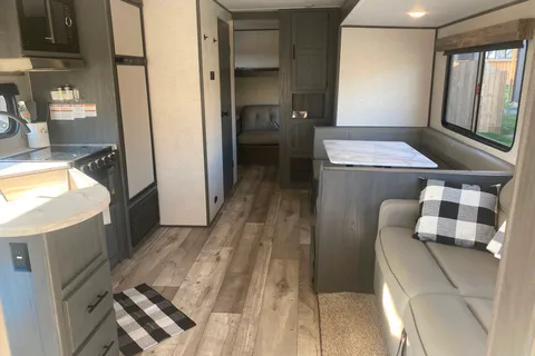 Marissa's Dutchman Aspen Trail 2910BHS Travel Trailer