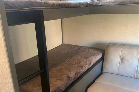 Marissa's Dutchman Aspen Trail 2910BHS Travel Trailer