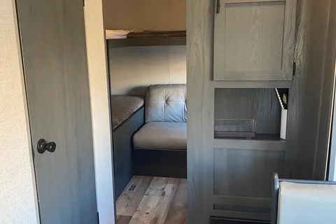 Marissa's Dutchman Aspen Trail 2910BHS Travel Trailer