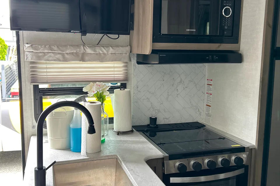 Nicholas's Forest River Surveyor Legend Travel Trailer