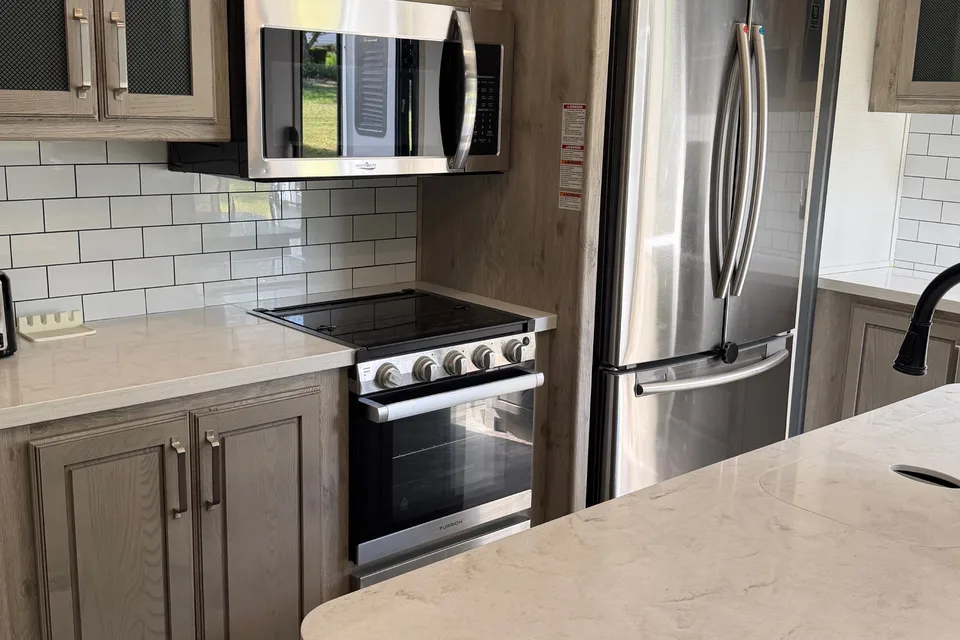 Luxury Fifth Wheel | Concierge Setup Included| 2 Full Baths + Loft | Veteran Owned