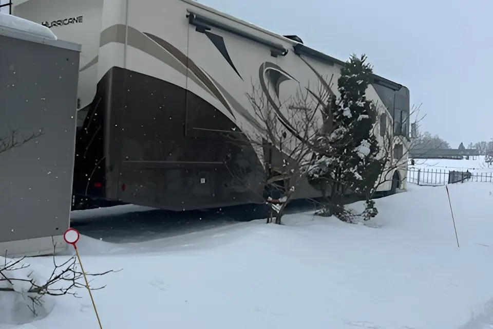 Serge's Coach House Thor hurricane Classe c