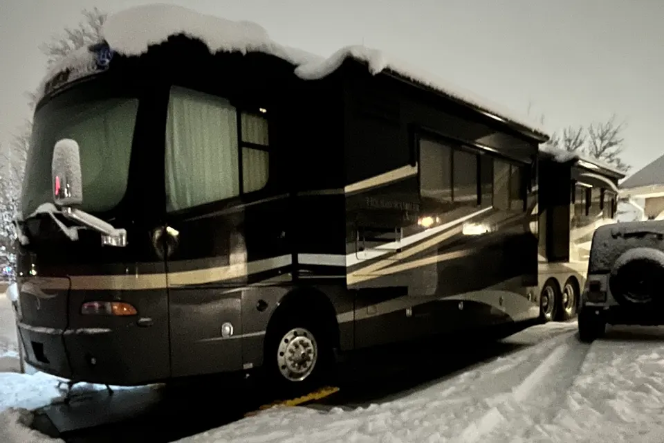 Derrick's Holiday Rambler Scepter Class A