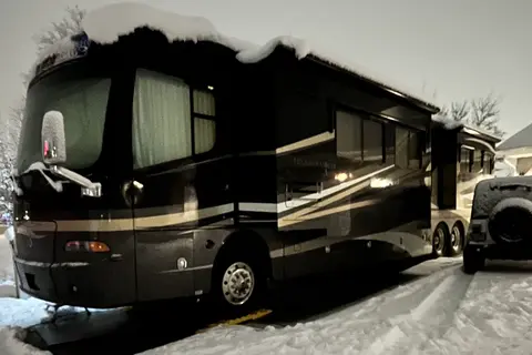 Derrick's Holiday Rambler Scepter Class A