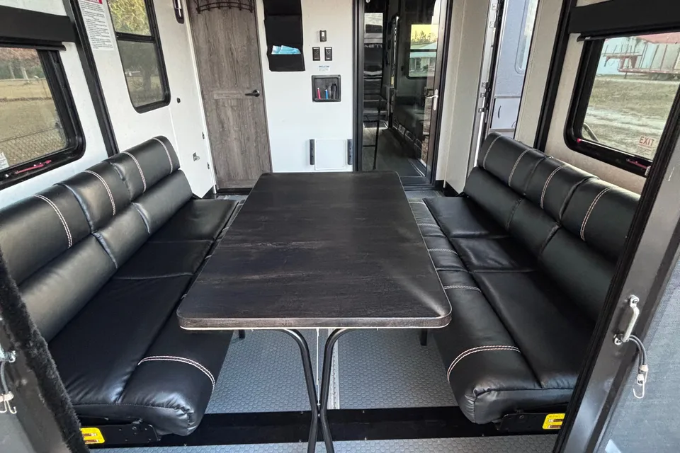 Alliance RV Valor 36v11 Fifth Wheel