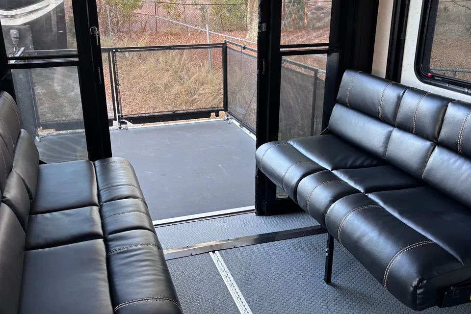 Alliance RV Valor 36v11 Fifth Wheel